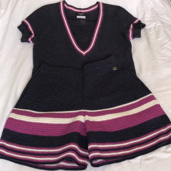 Beautiful Chanel shorts with white and purple stripes - Picture 11 of 11